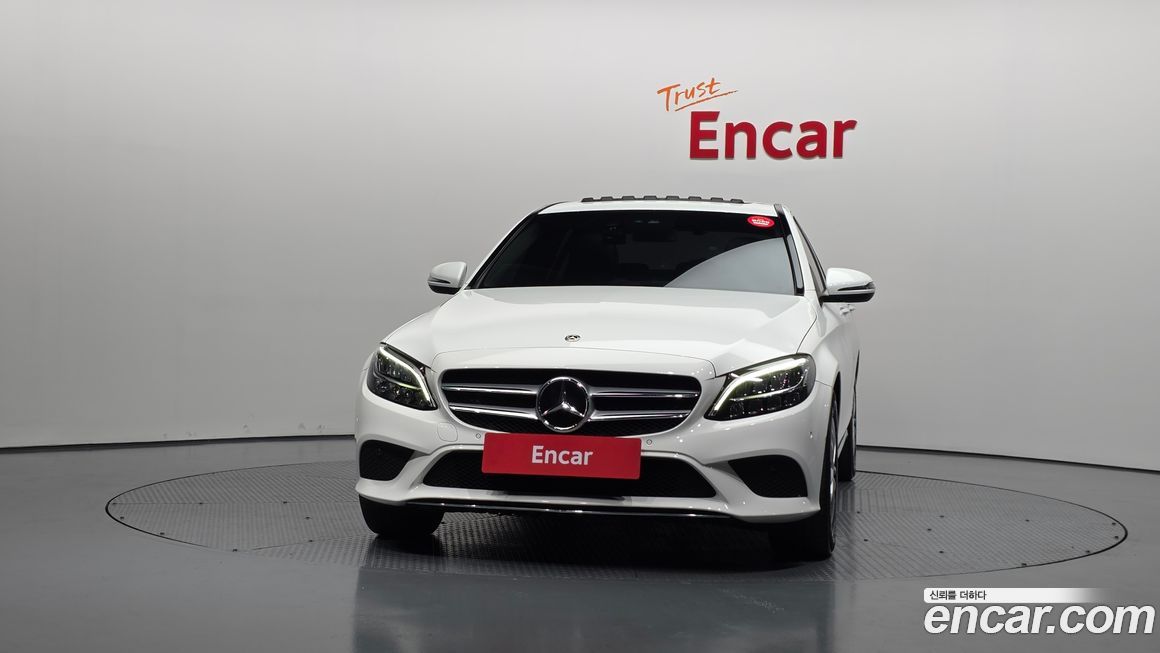 Mercedes-Benz C-Class 2020