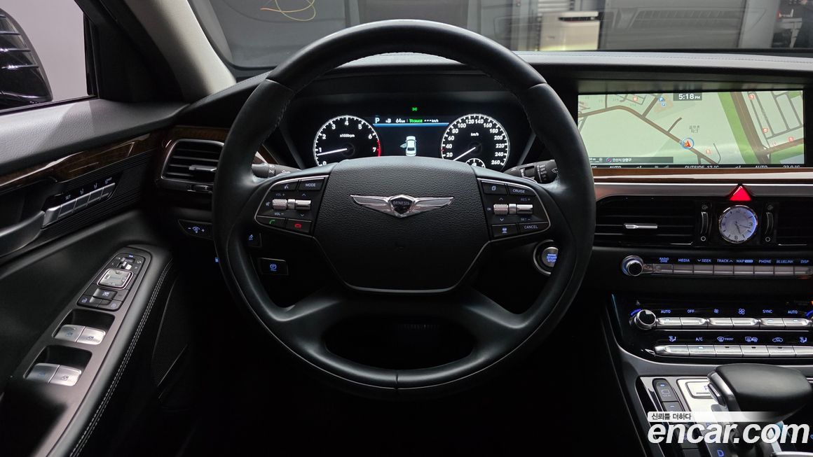 Genesis EQ900 2016