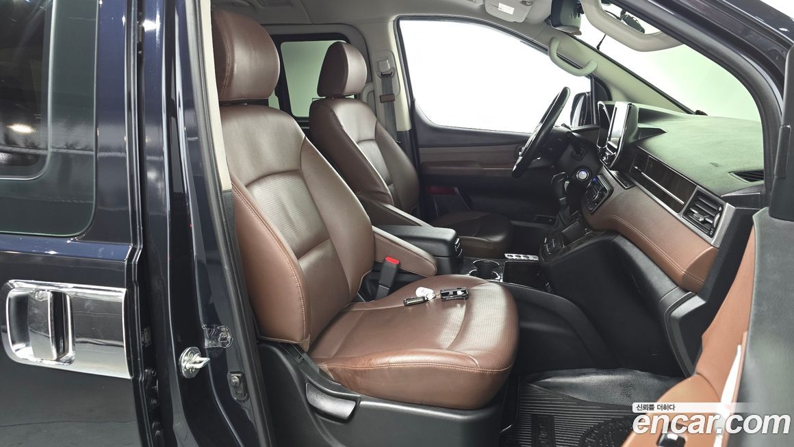 Hyundai Starex 2020