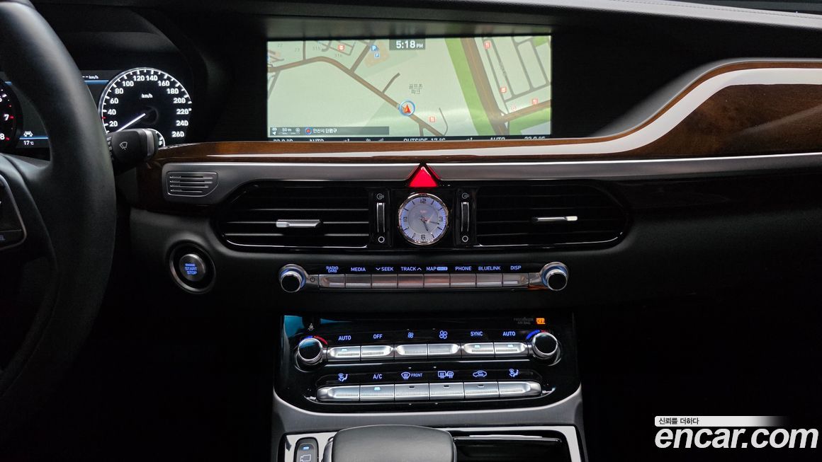 Genesis EQ900 2016