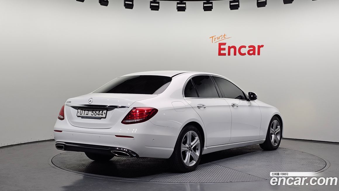 Mercedes-Benz E-Class 2018