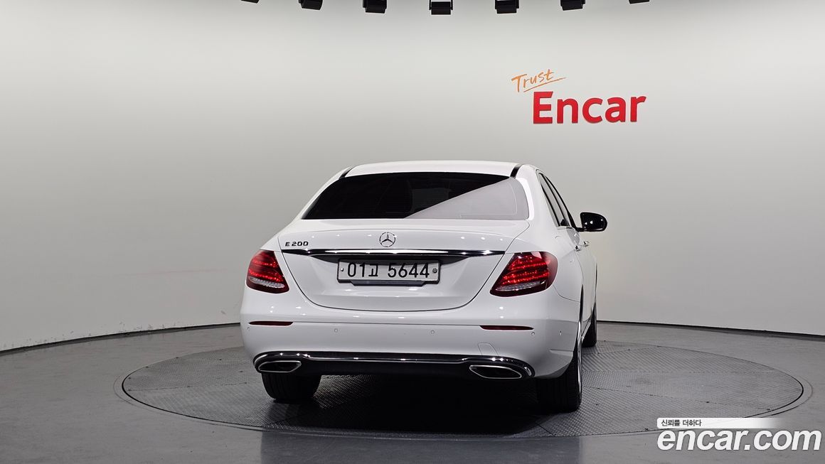 Mercedes-Benz E-Class 2018