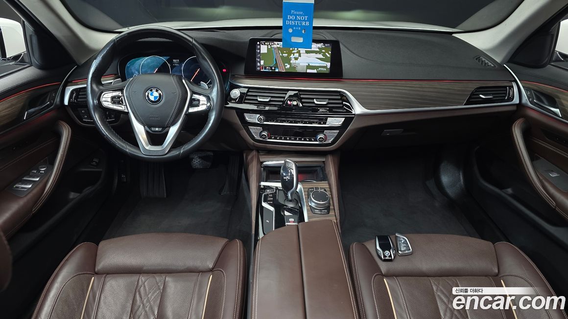 BMW 5-Series 2019