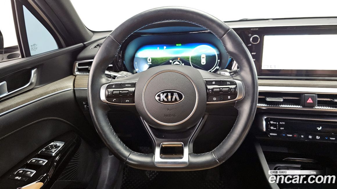Kia K5 2021