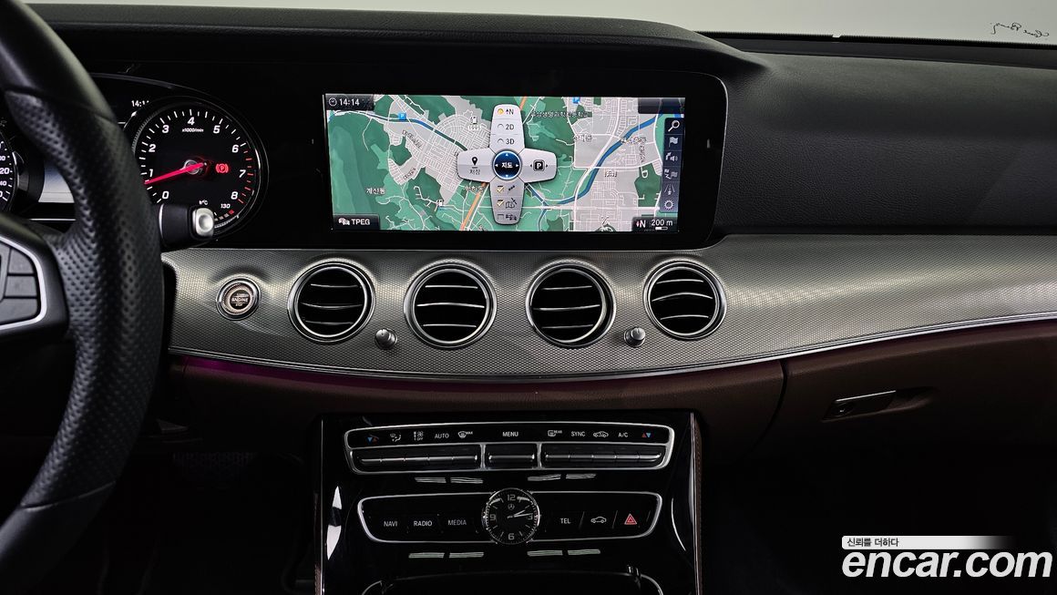 Mercedes-Benz E-Class 2018