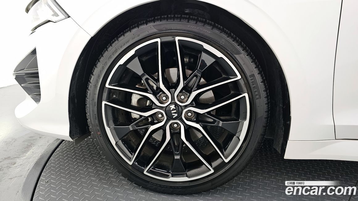 Kia K5 2021