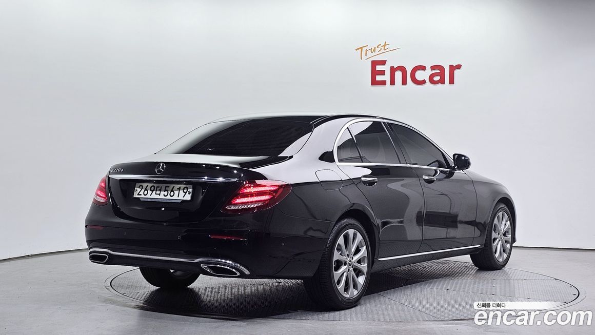 Mercedes-Benz E-Class 2019