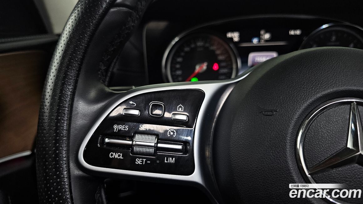 Mercedes-Benz E-Class 2019