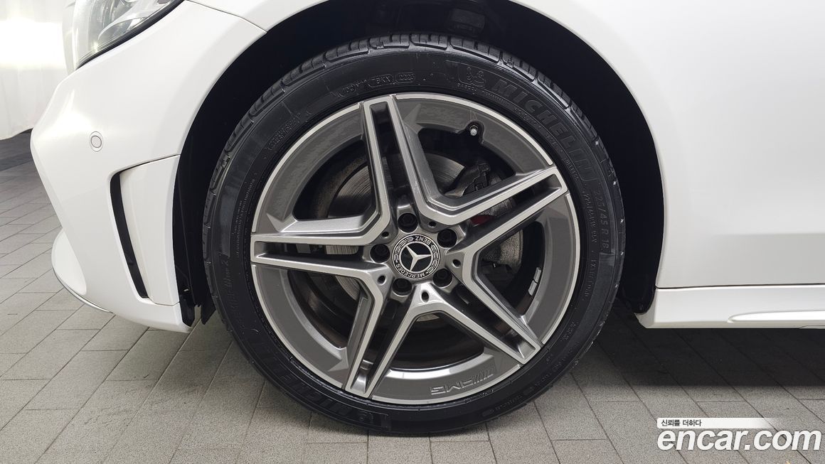 Mercedes-Benz C-Class 2021