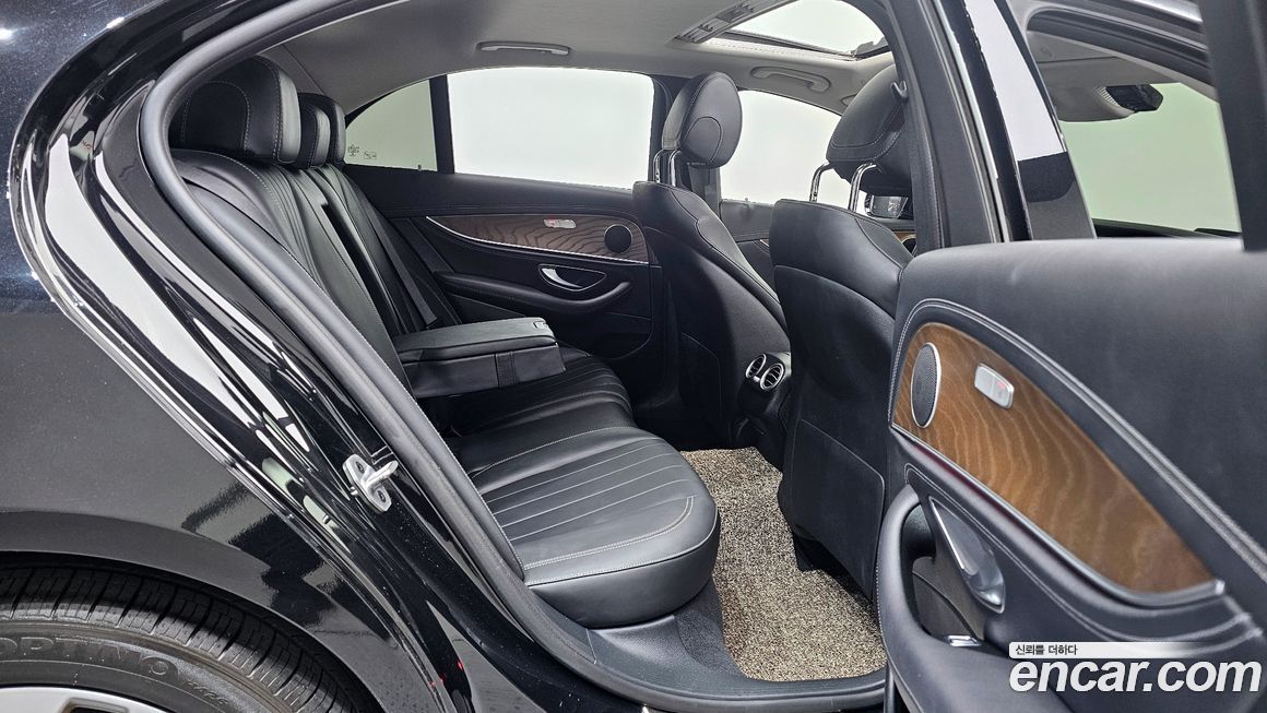 Mercedes-Benz E-Class 2019