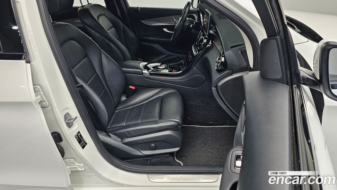 Mercedes-Benz GLC-Class 2018