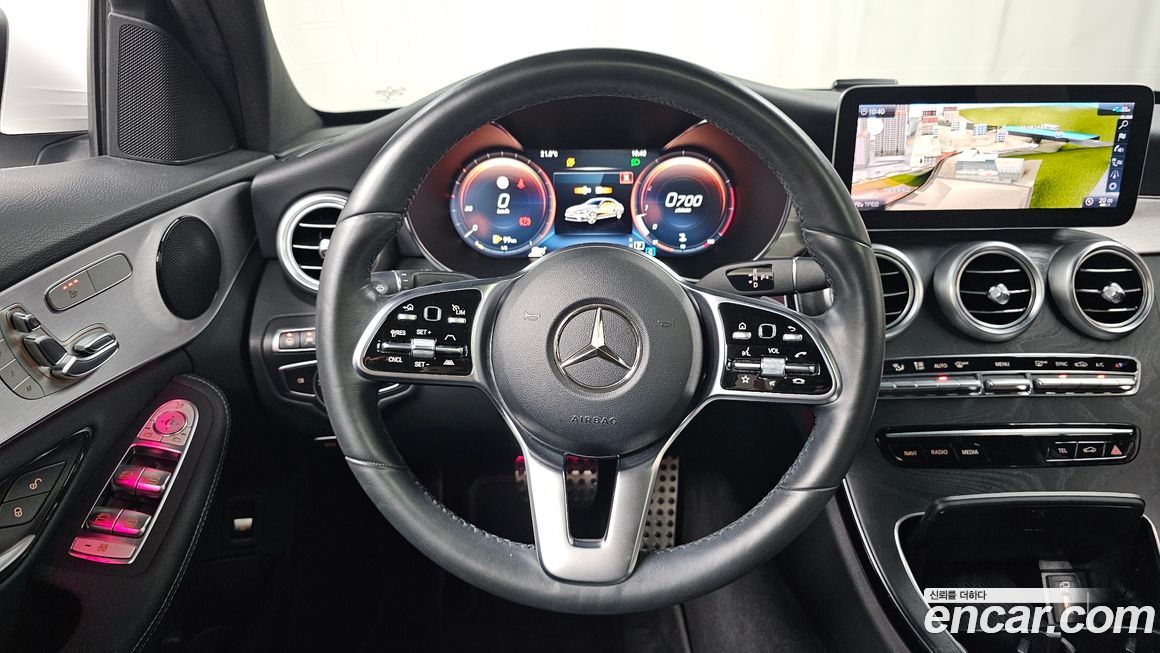 Mercedes-Benz C-Class 2021