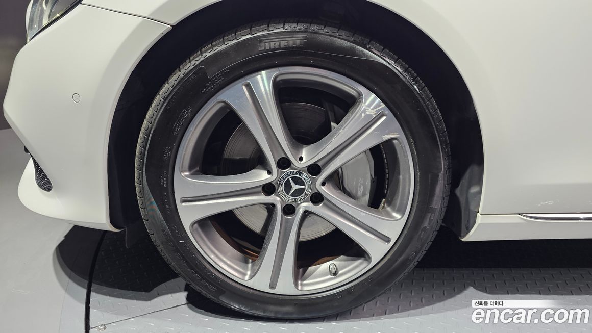 Mercedes-Benz E-Class 2018