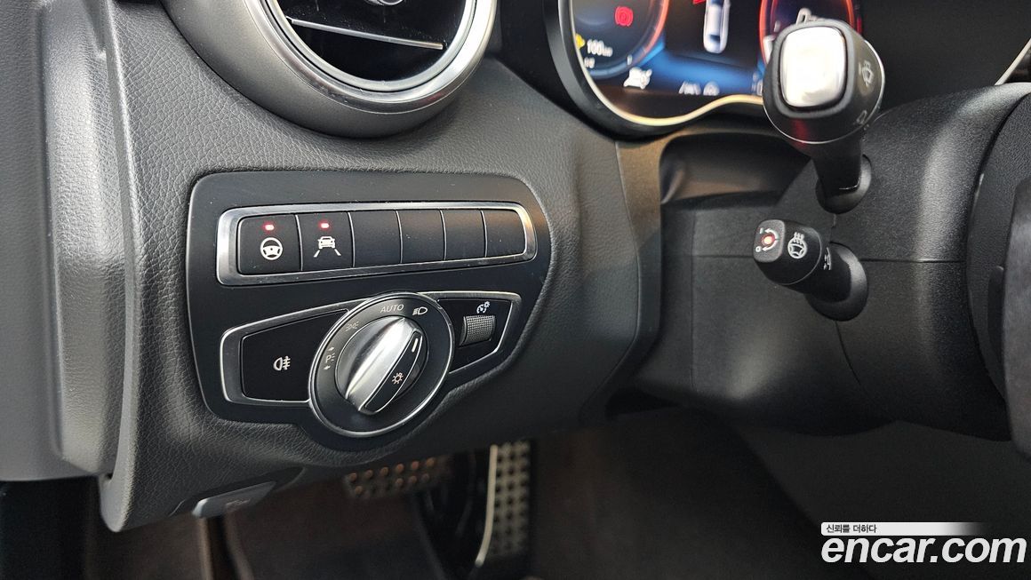 Mercedes-Benz C-Class 2021
