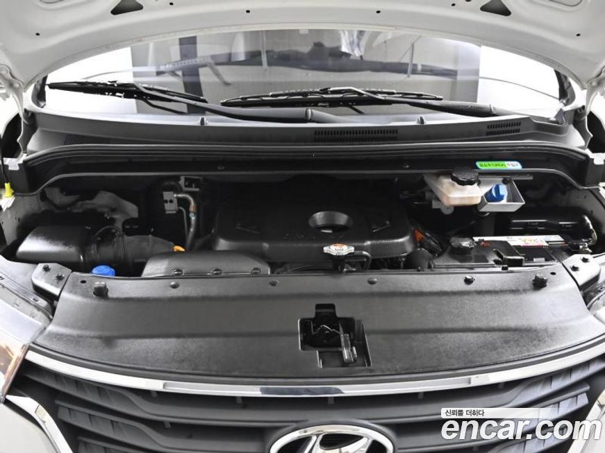 Hyundai Starex 2019