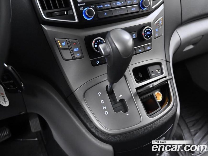 Hyundai Starex 2019