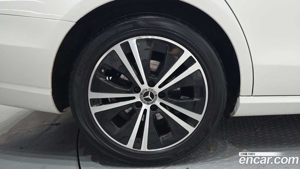 Mercedes-Benz E-Class 2020