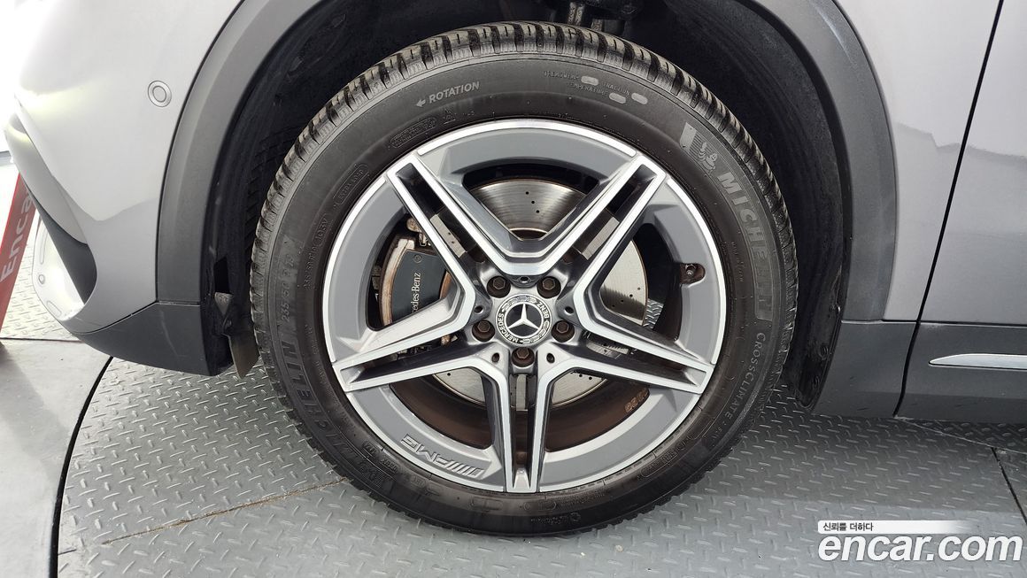 Mercedes-Benz GLA-Class 2020