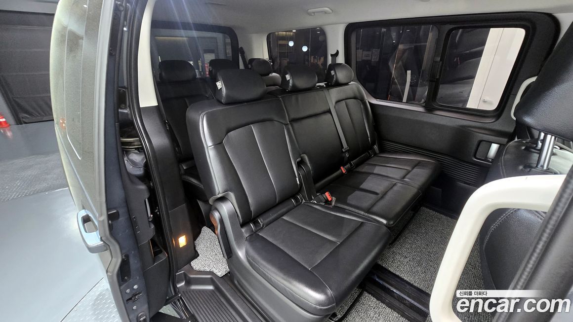 Hyundai Staria 2022