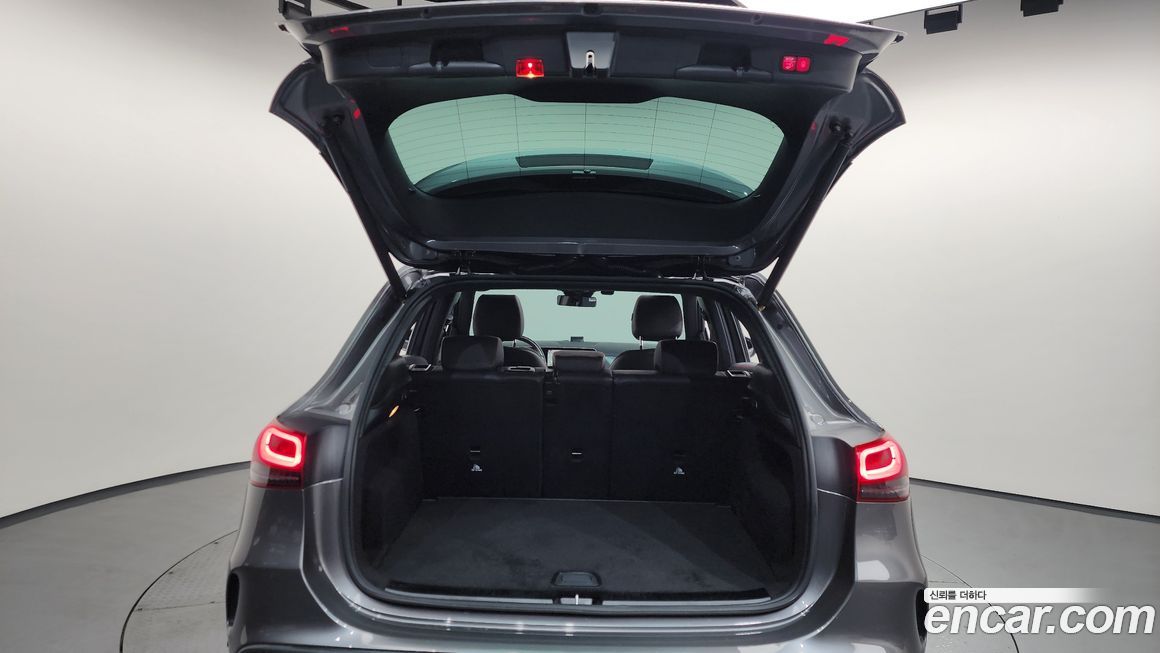 Mercedes-Benz GLA-Class 2020