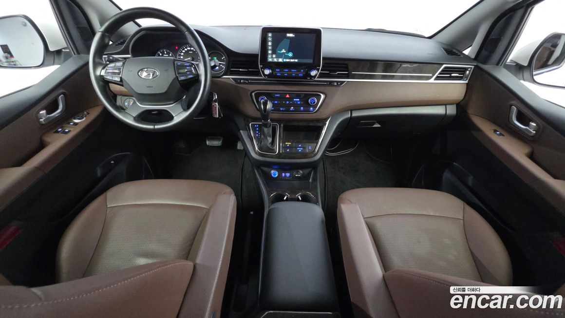 Hyundai Starex 2021