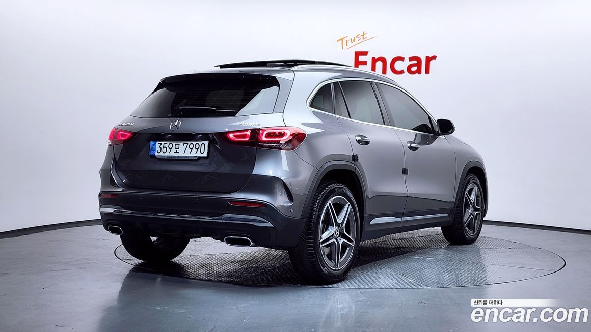 Mercedes-Benz GLA-Class 2020