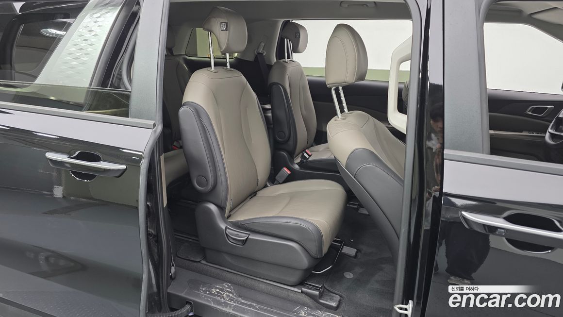 Kia Canival 2025