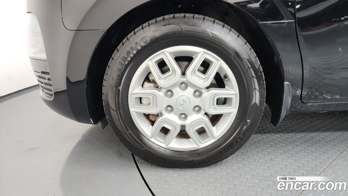 Hyundai Staria 2022