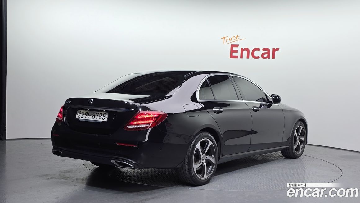 Mercedes-Benz E-Class 2020