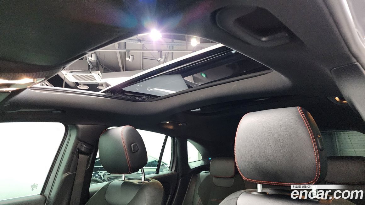 Mercedes-Benz GLA-Class 2020