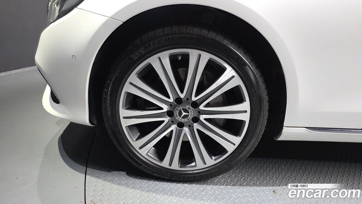 Mercedes-Benz E-Class 2020