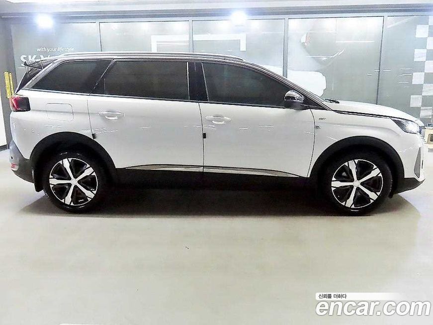 Peugeot 5008 2022
