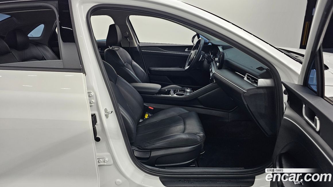 Kia K5 2023