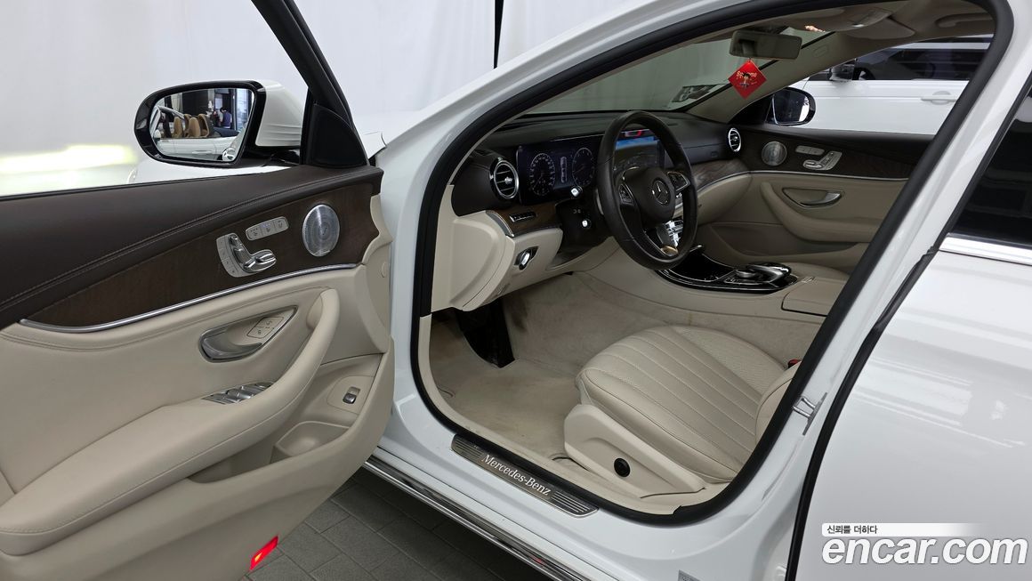 Mercedes-Benz E-Class 2018