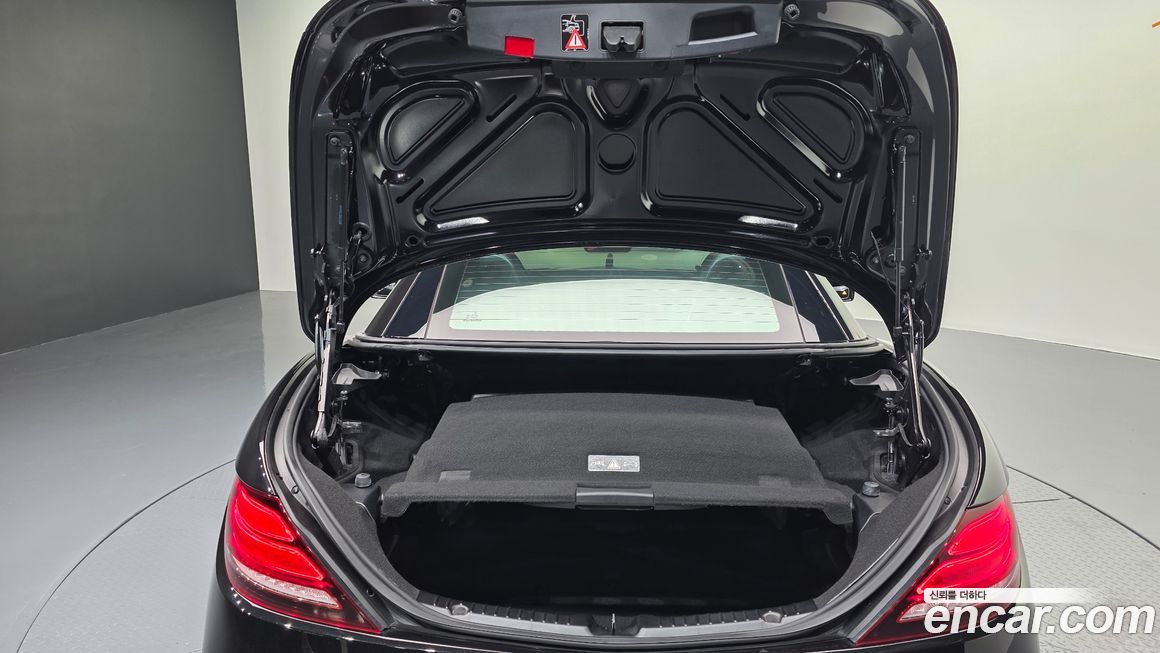 Mercedes-Benz SLC-Class 2017