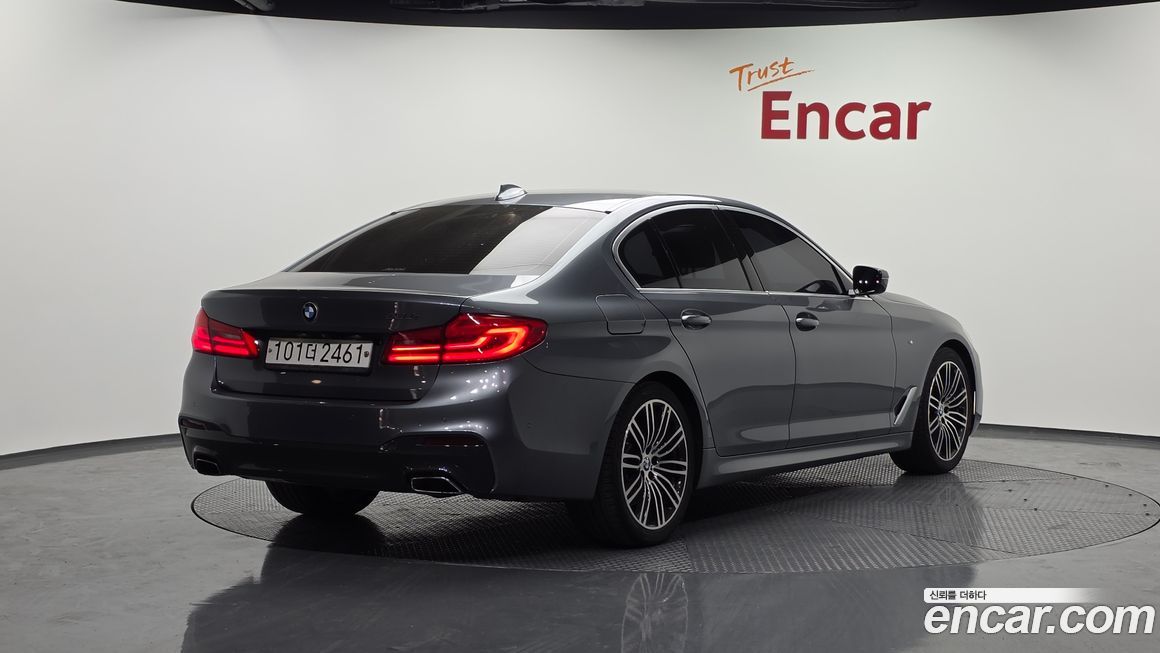 BMW 5-Series 2019