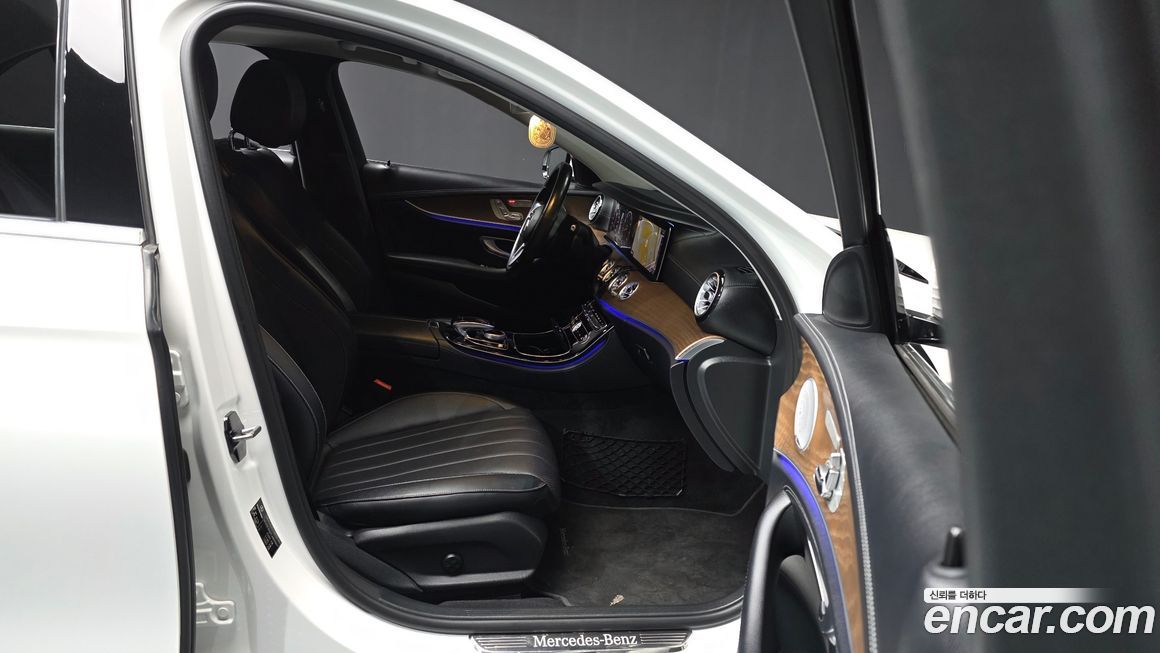 Mercedes-Benz E-Class 2020