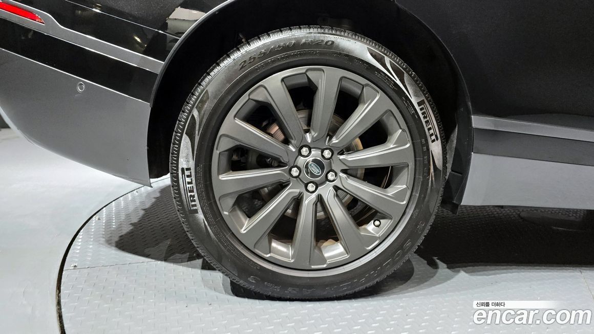 Land Rover Range Rover Velar 2019