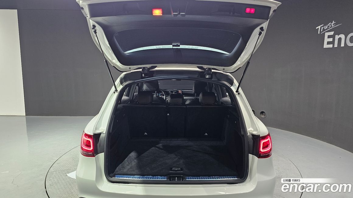 Mercedes-Benz GLC-Class 2020