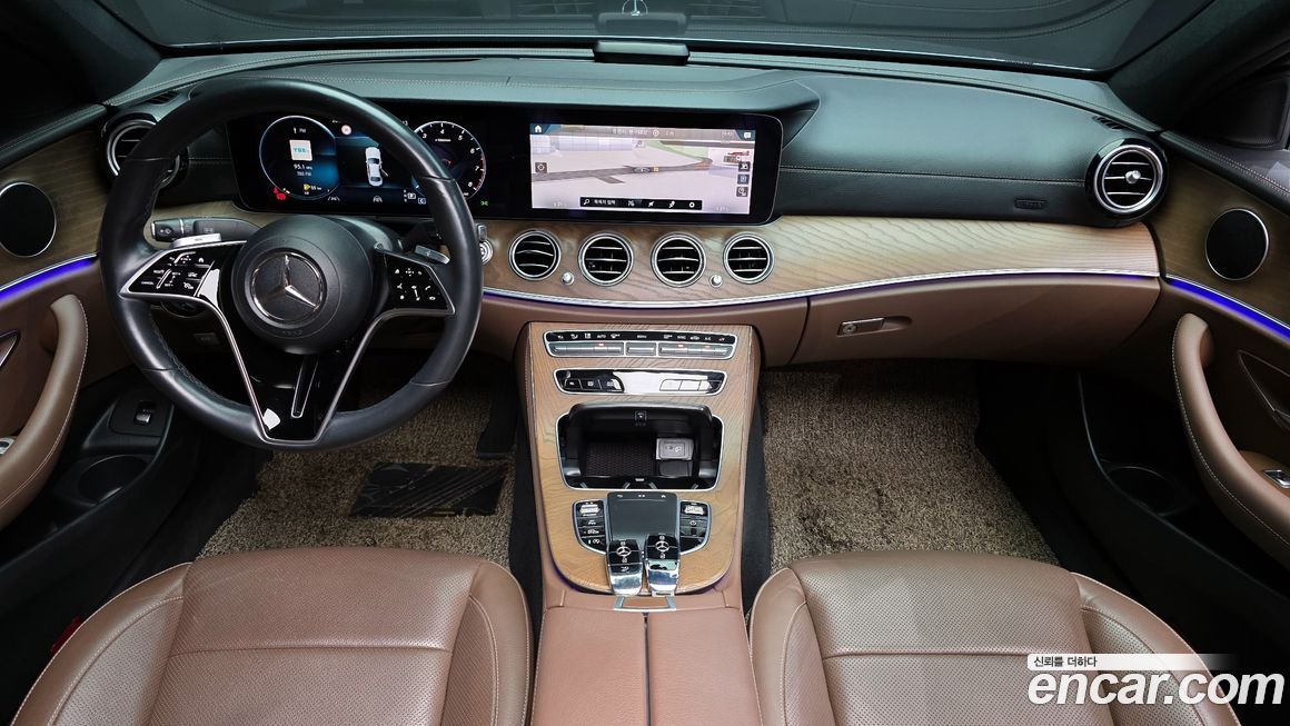 Mercedes-Benz E-Class 2021