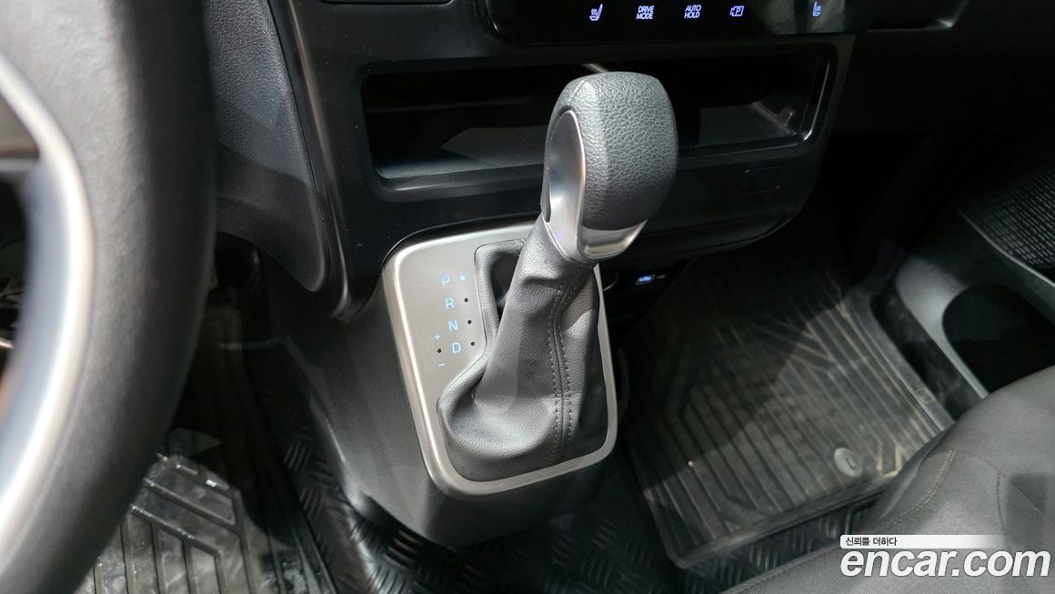 Hyundai Staria 2022