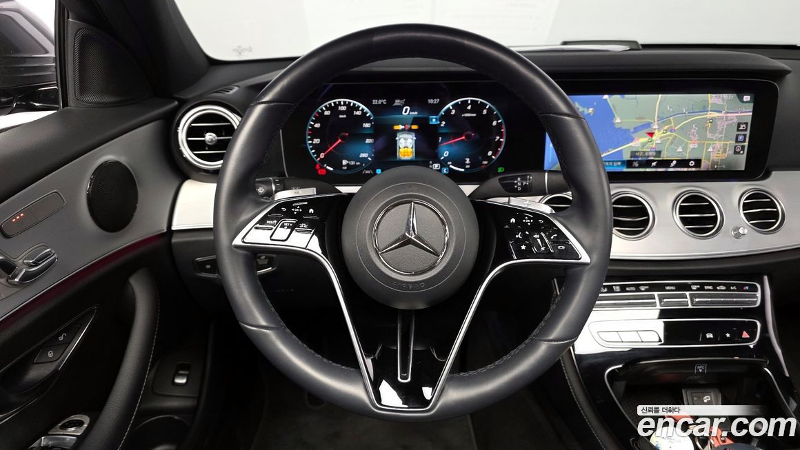 Mercedes-Benz E-Class 2021