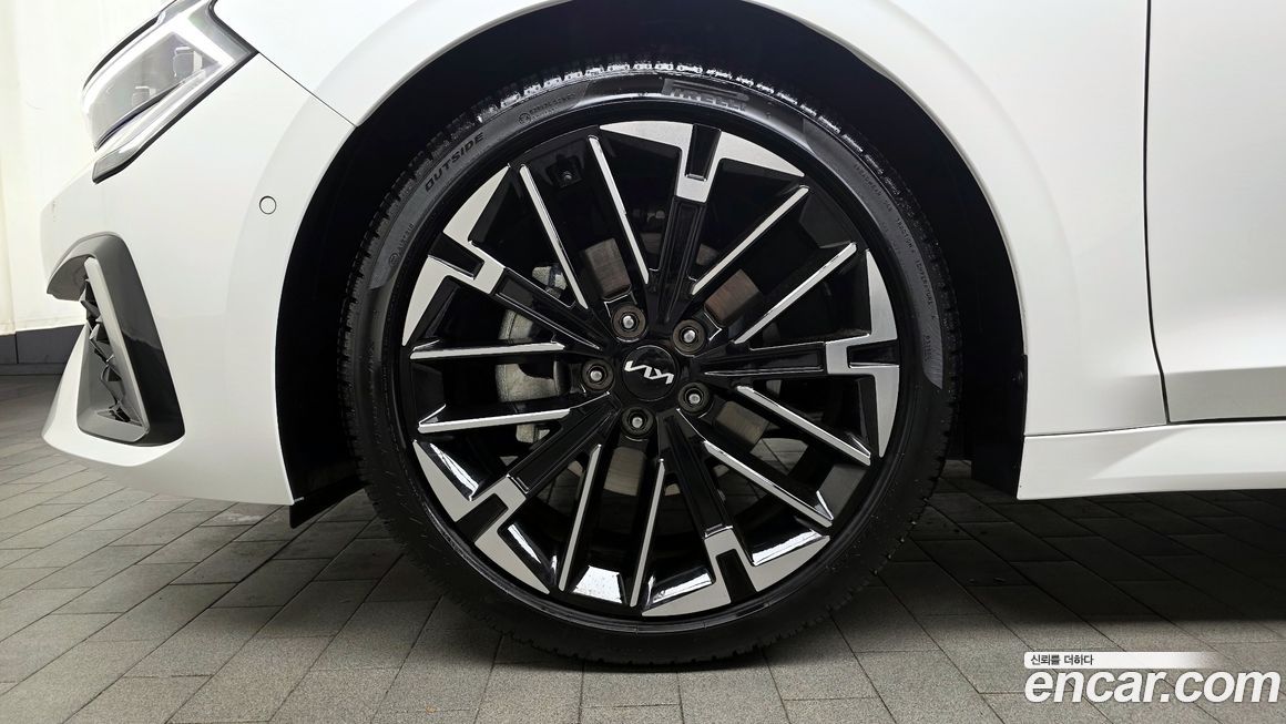 Kia K5 2025
