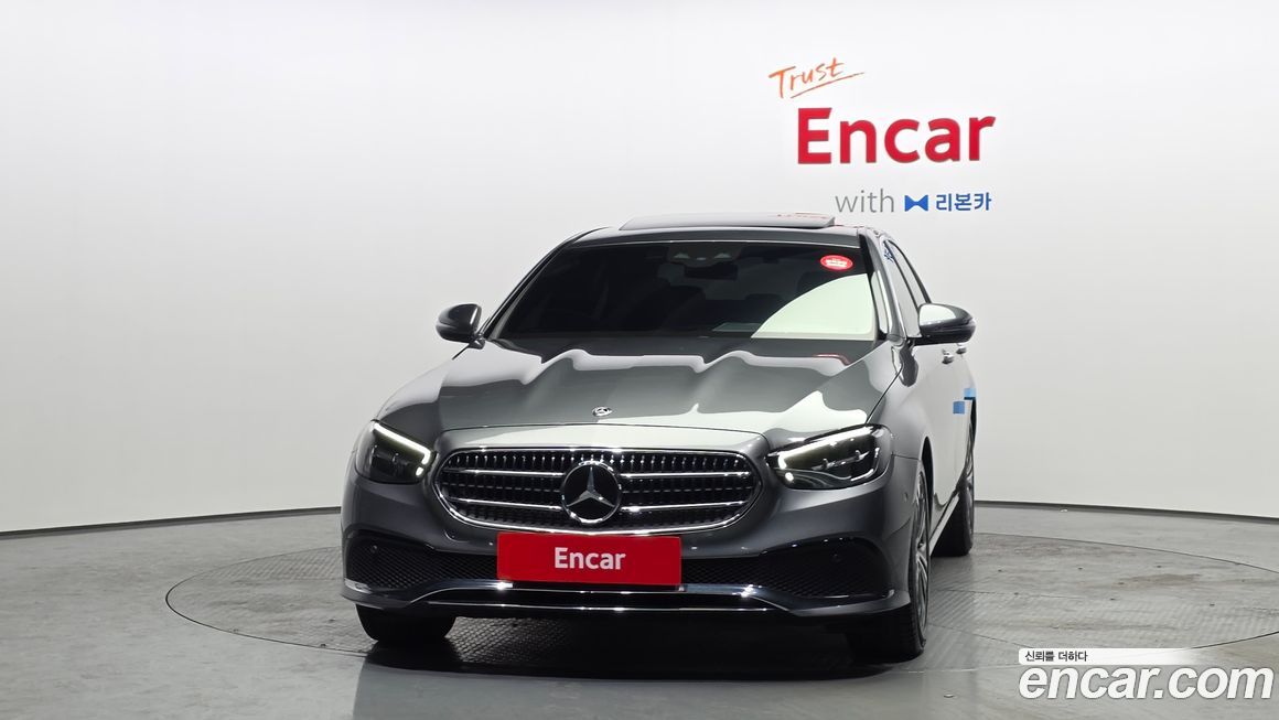 Mercedes-Benz E-Class 2021