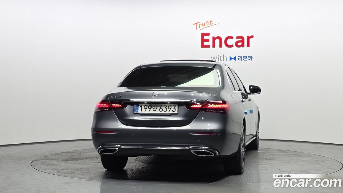 Mercedes-Benz E-Class 2021
