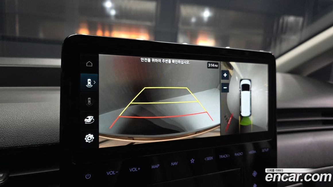 Hyundai Staria 2025