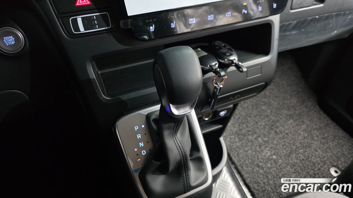 Hyundai Staria 2025