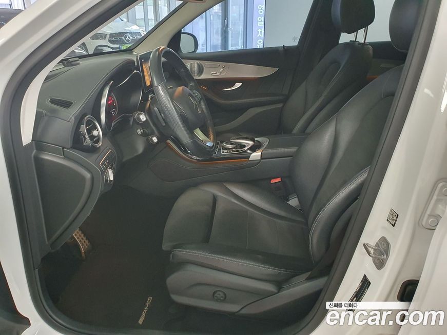 Mercedes-Benz GLC-Class 2019