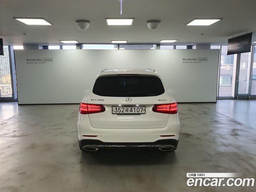Mercedes-Benz GLC-Class 2019