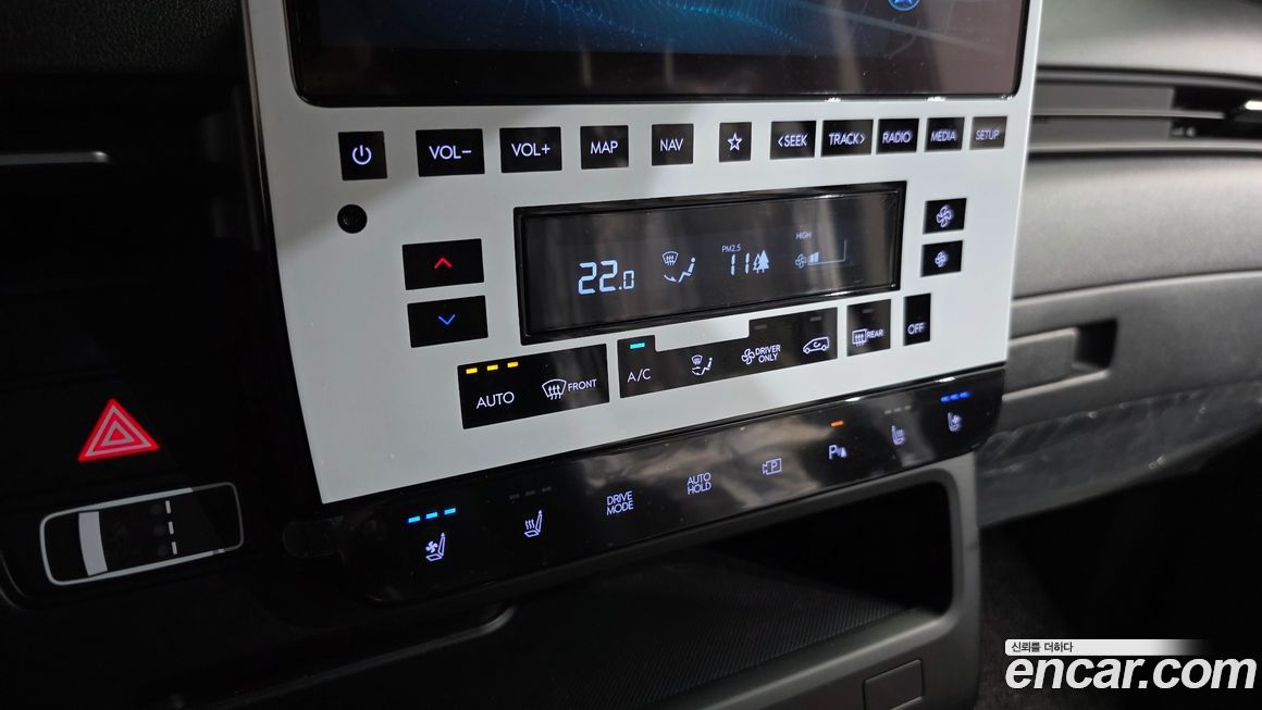 Hyundai Staria 2025